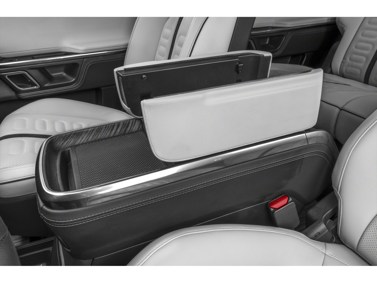 2025 Rivian R1S Adventure