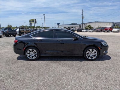 2015 Chrysler 200 Limited