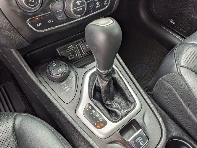 2017 Jeep Cherokee Overland