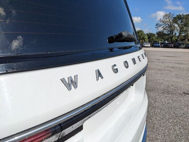 2023 Jeep Wagoneer Base