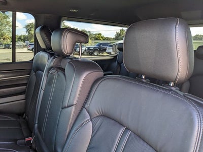 2023 Jeep Wagoneer Base