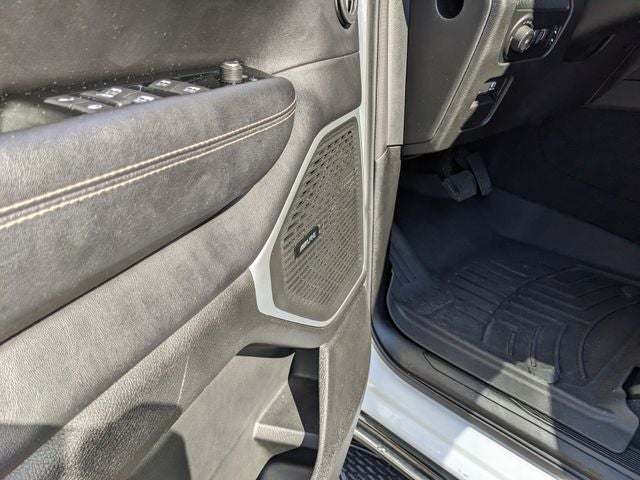 2023 Jeep Wagoneer Base