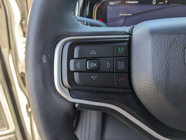 2023 Jeep Wagoneer Base