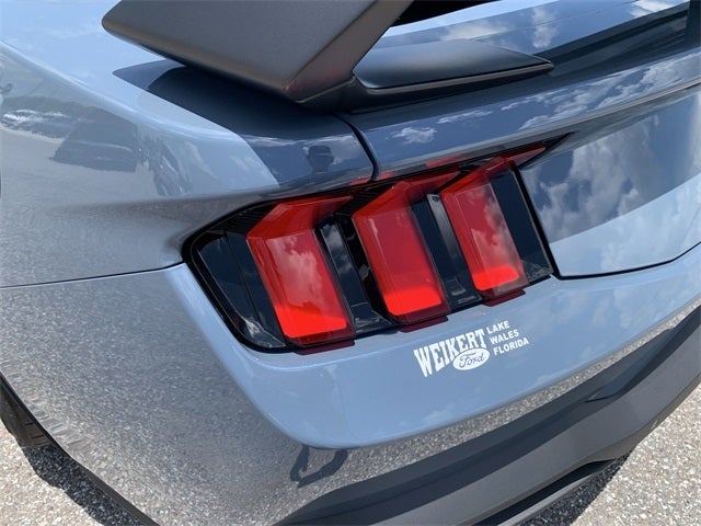 2025 Ford Mustang Dark Horse