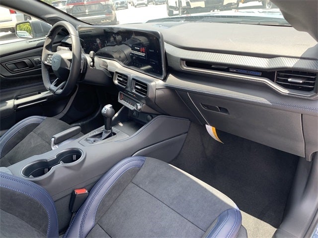 2025 Ford Mustang Dark Horse