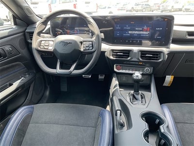 2025 Ford Mustang Dark Horse