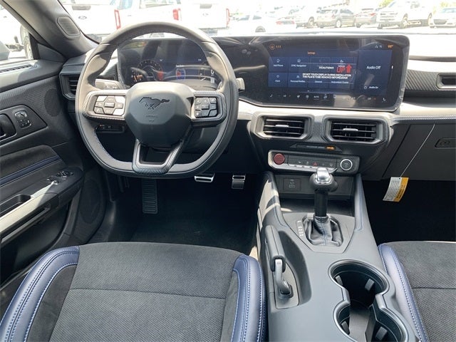 2025 Ford Mustang Dark Horse