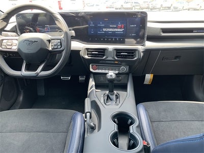 2025 Ford Mustang Dark Horse