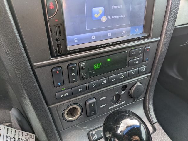 2003 Ford Thunderbird Base