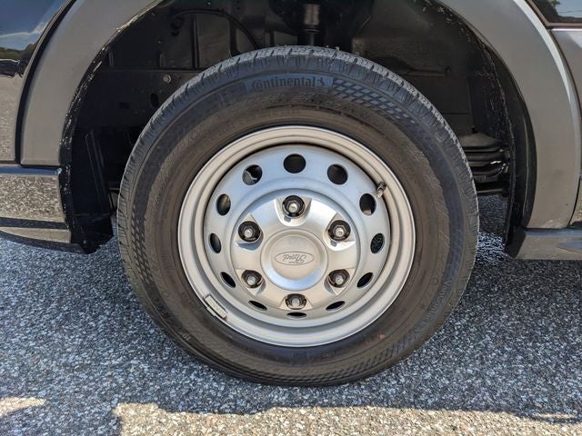 2025 Ford Transit-350 XLT 15 passenger