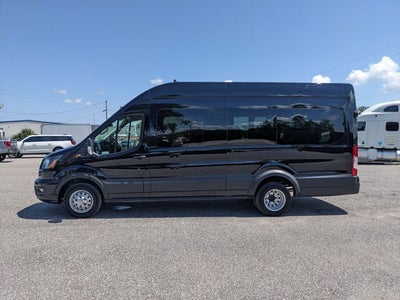2025 Ford Transit-350 XLT 15 passenger