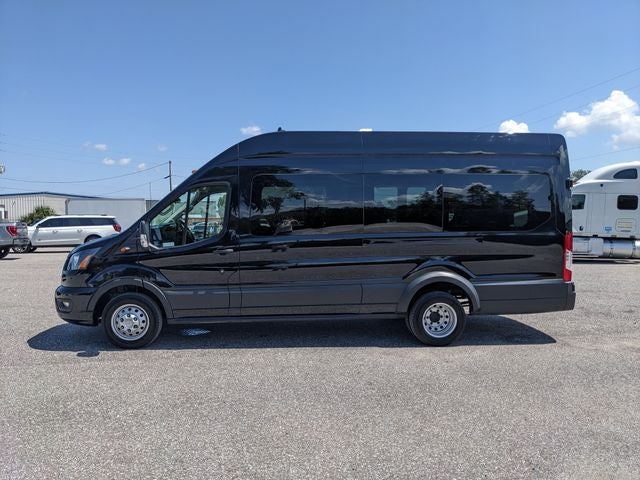 2025 Ford Transit-350 XLT 15 passenger