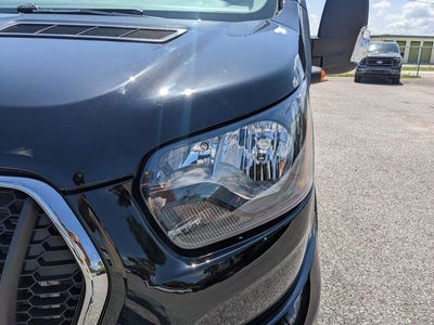 2025 Ford Transit-350 XLT 15 passenger