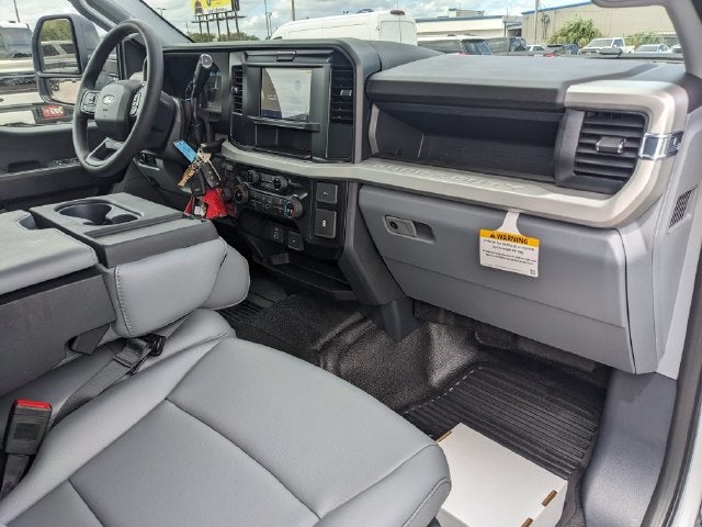 2027 Ford F-350SD XL DRW