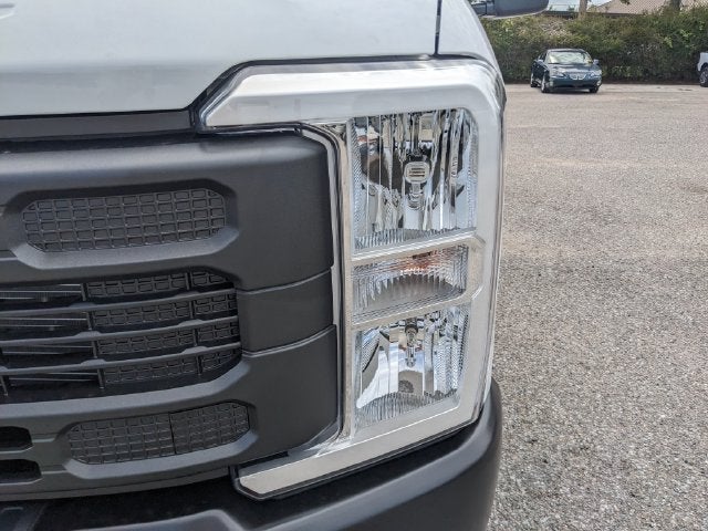 2027 Ford F-350SD XL DRW