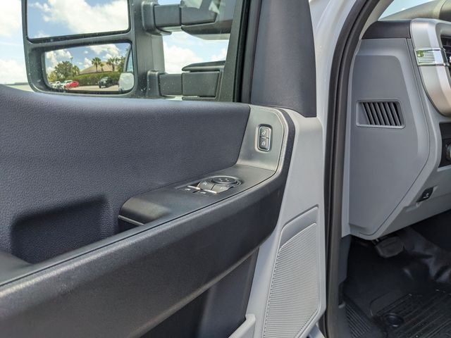 2026 Ford F-600SD XL