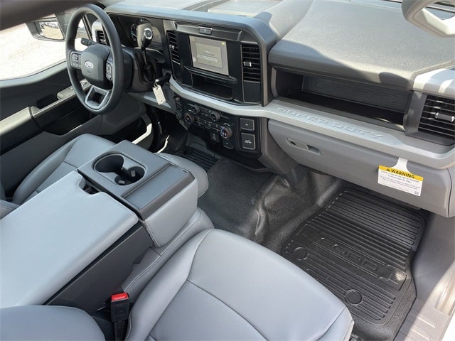 2025 Ford F-600SD XL