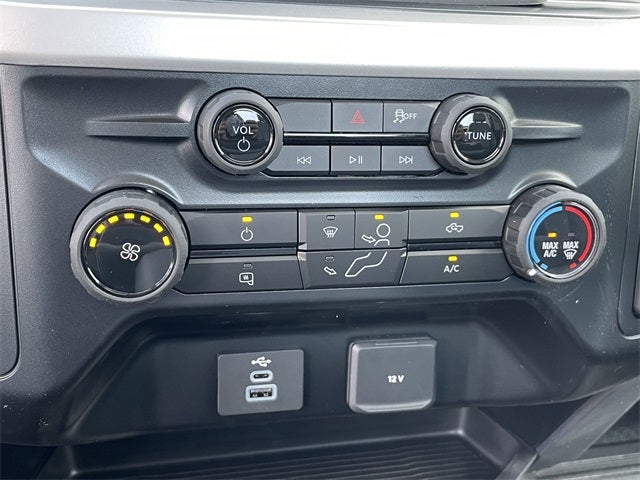 2025 Ford F-600SD XL