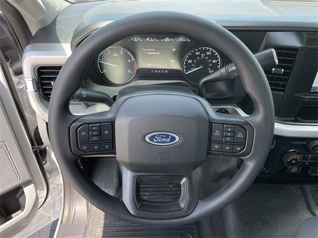 2025 Ford F-600SD XL