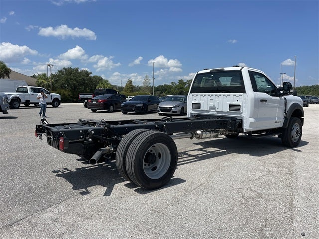2025 Ford F-600SD XL