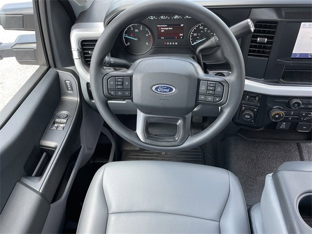 2025 Ford F-600SD XL