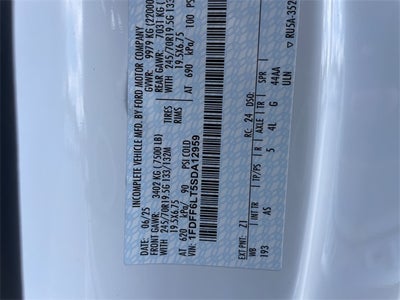 2025 Ford F-600SD XL