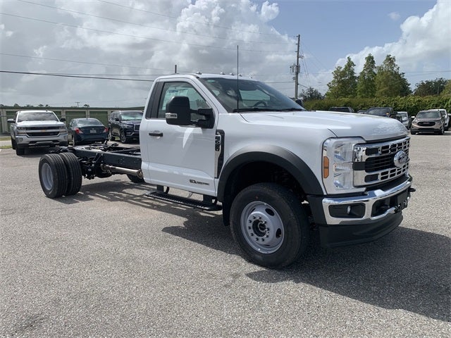 2025 Ford F-600SD XL