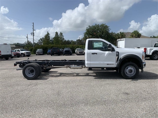 2025 Ford F-600SD XL