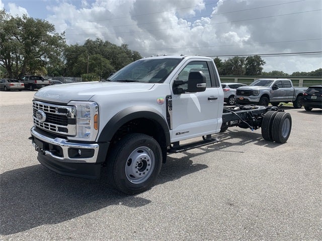 2025 Ford F-600SD XL