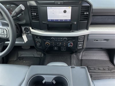 2025 Ford F-600SD XL