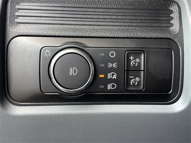 2025 Ford F-600SD XL