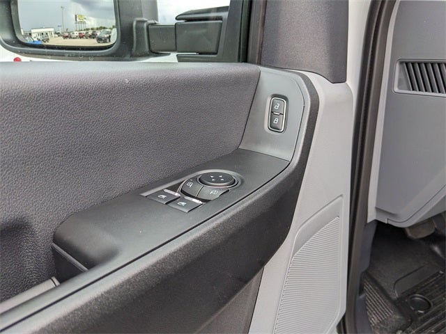 2026 Ford F-600SD XL