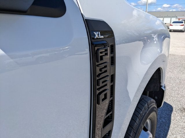 2027 Ford F-350SD XL DRW