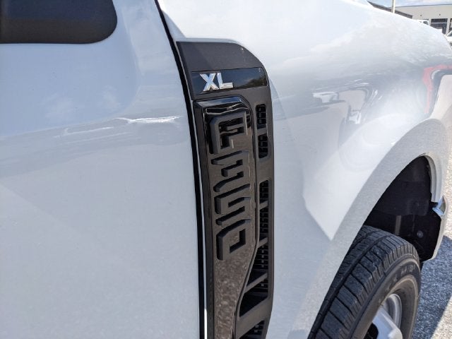 2027 Ford F-350SD XL DRW