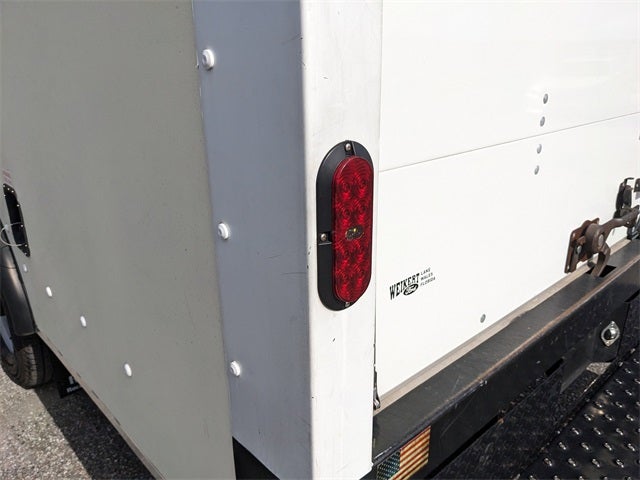 2023 Ford E-350SD Base Cutaway