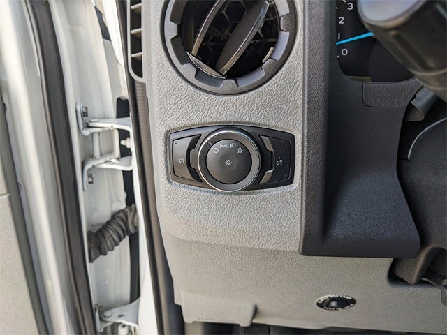 2023 Ford E-350SD Base Cutaway