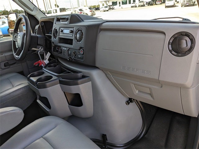 2023 Ford E-350SD Base Cutaway