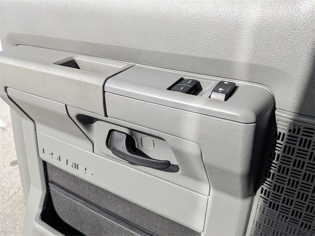 2023 Ford E-350SD Base Cutaway