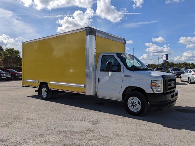 2023 Ford E-350SD Base Cutaway