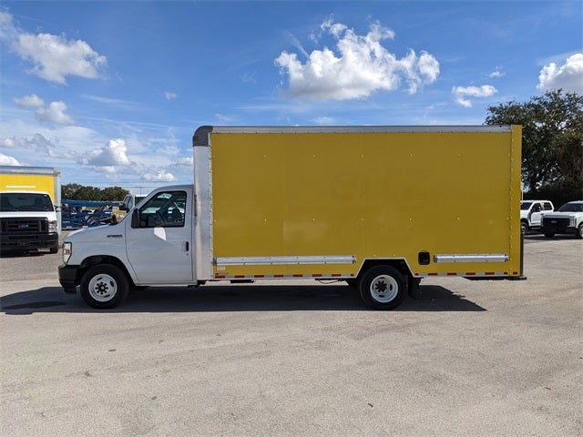2023 Ford E-350SD Base Cutaway
