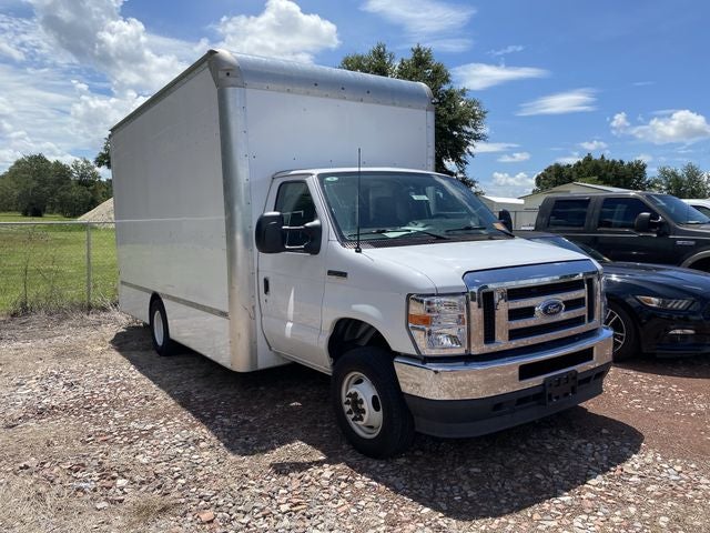2023 Ford E-450SD Base