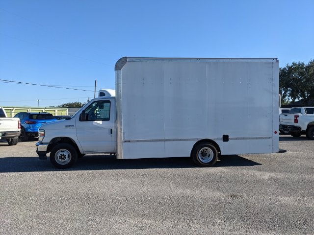 2023 Ford E-450SD Base