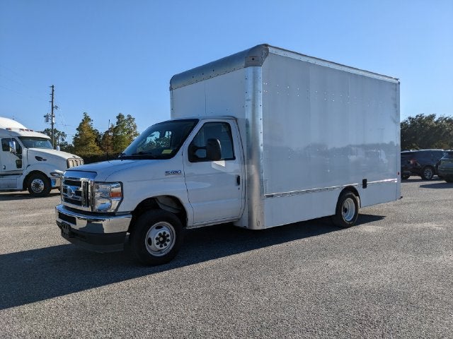 2023 Ford E-450SD Base