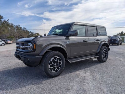 2026 Ford Bronco Outer Banks