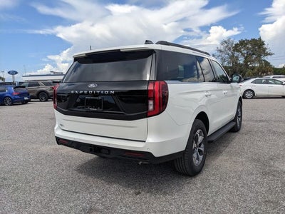2027 Ford Expedition Active