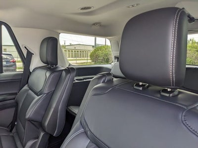 2027 Ford Expedition Platinum