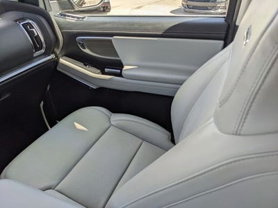 2025 Ford Expedition Platinum