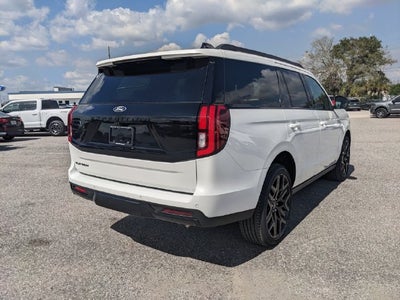 2027 Ford Expedition Platinum