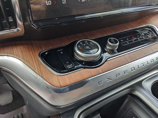 2027 Ford Expedition King Ranch