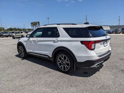 2025 Ford Explorer Platinum